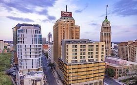 Drury Plaza Hotel San Antonio Riverwalk
